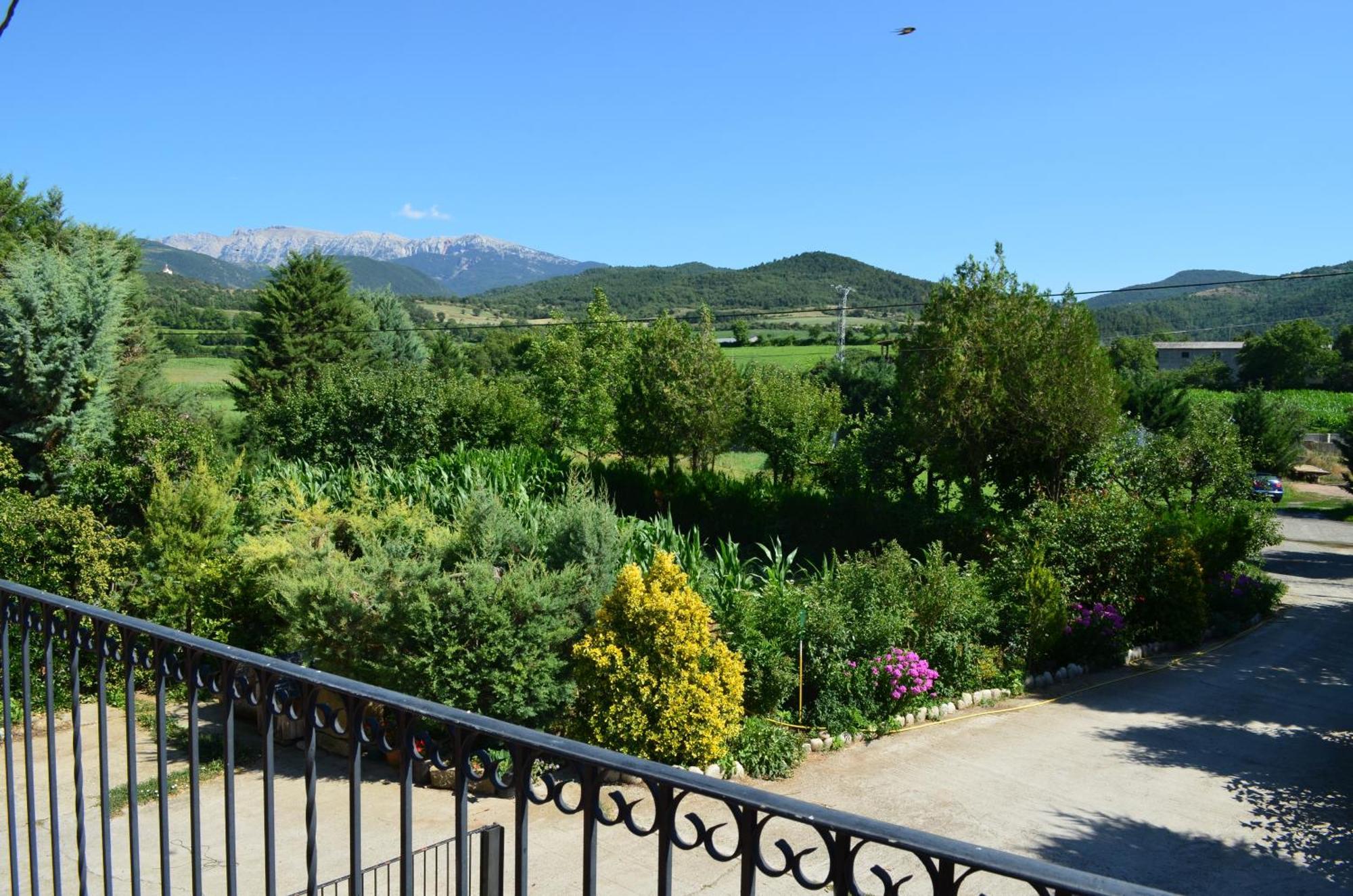 Casa Rural La Vall Del Cadi Ла Сеу д'Ургел Екстериор снимка