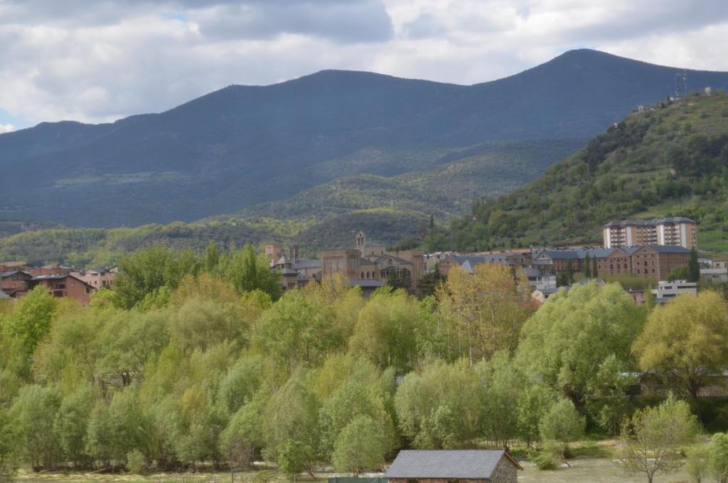 Casa Rural La Vall Del Cadi Ла Сеу д'Ургел Стая снимка